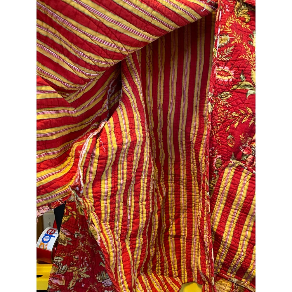 Quilted Jacket Floral Kantha Red Yellow Boho Oversized XL Handmade Cottage Fall - Picture 8 of 9